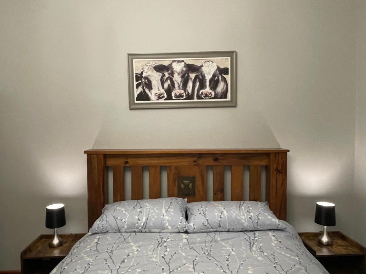 Ballinderry Station Cottage - Luxury Stay. 利斯本 外观 照片