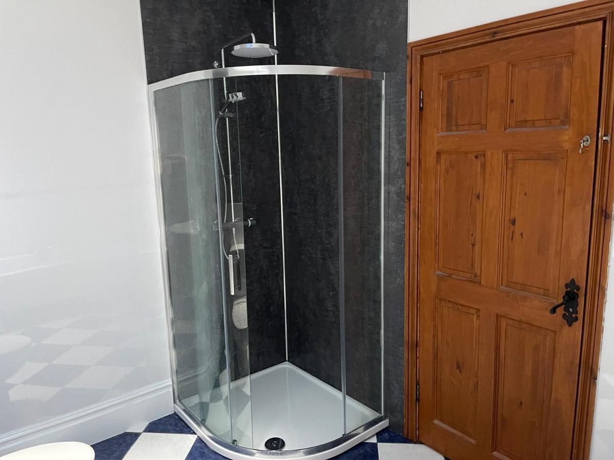 Ballinderry Station Cottage - Luxury Stay. 利斯本 外观 照片